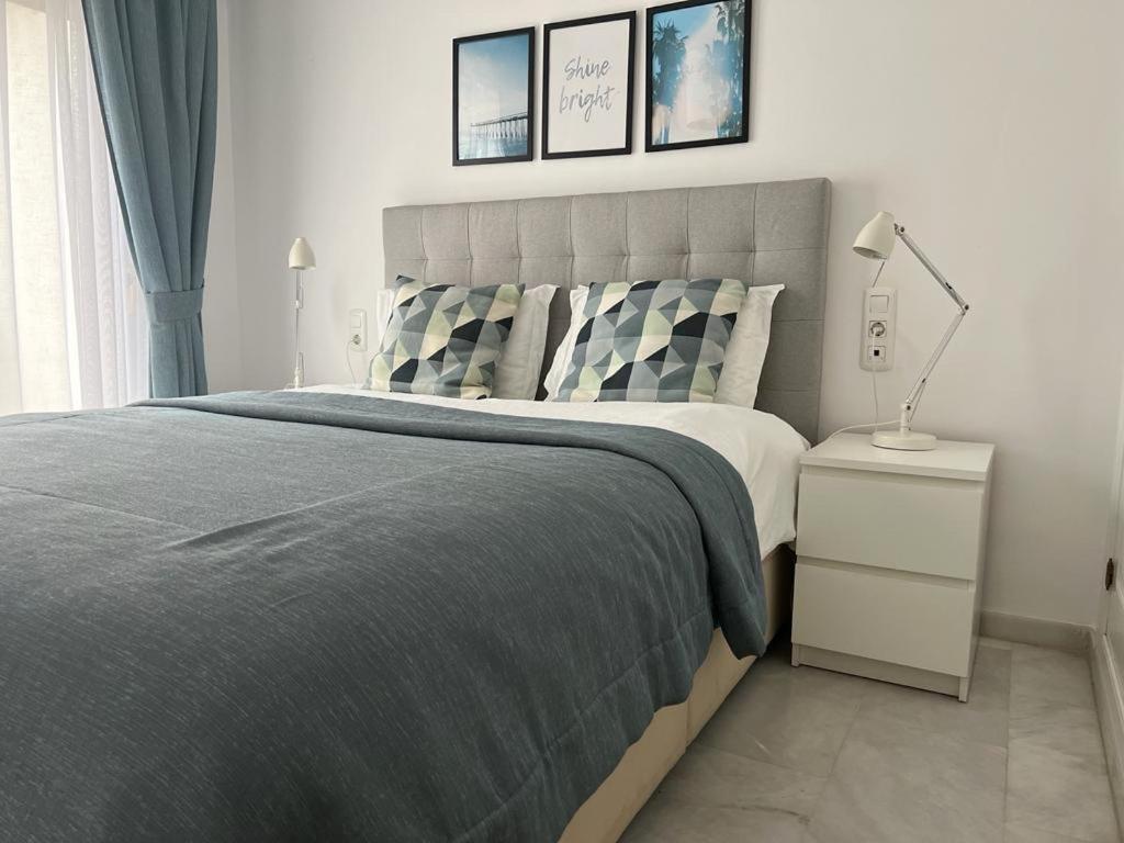 Frontline Beach Penthouse In Mi Capricho Sitio de Calahonda Extérieur photo